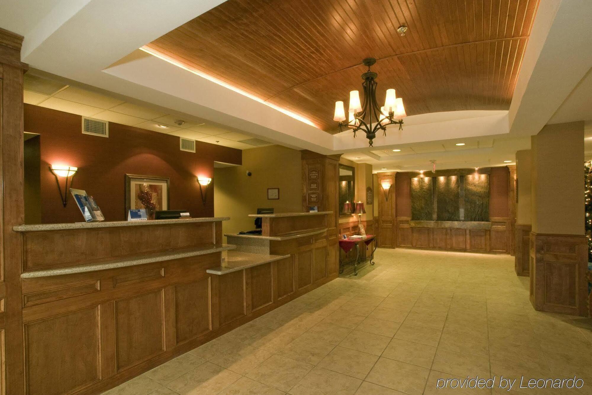 Hotel Express & - Laredo-event Center Area By Ihg